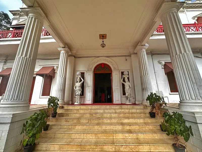Stairs of the Entrance - Jayamahal Palace Hotel, Heritage Hotel in Bangalore