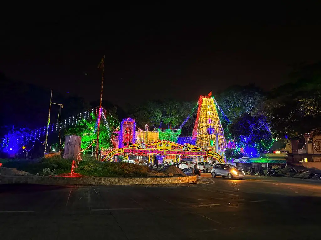 Circle Maramma Temple decorated during Navrathri